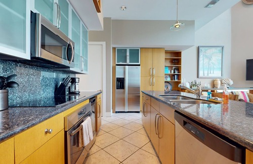 South Padre Island Condominio | Complejo frente al mar w / privado jacuzzi, piscina compartida, sala de fitness, sala de juegos!