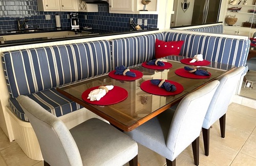 South Padre Island Condominio | Beachfront Condo Relax In Style, big balcony, beach gear Incl, 2 Pools/hot tubs