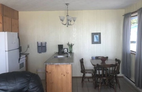 Black Creek Casa | Beachfront Cabin 7