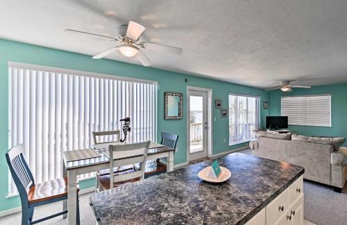 Cedar Key Apartamento | Beachfront Cedar Key Condo with Pool, Spa and Views!