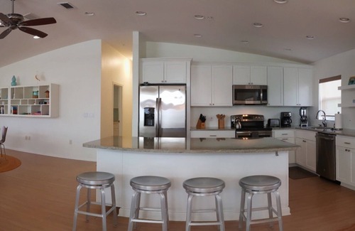 Indian Rocks Beach Condominio | Condominio frente al mar con vistas panorámicas del Gulf Plus Equipo de playa, parrilla y wifi