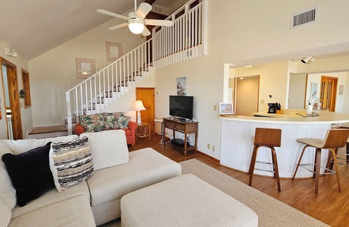 Plantation Cabaña | Beachfront - Community Pool/Pickleball Access!