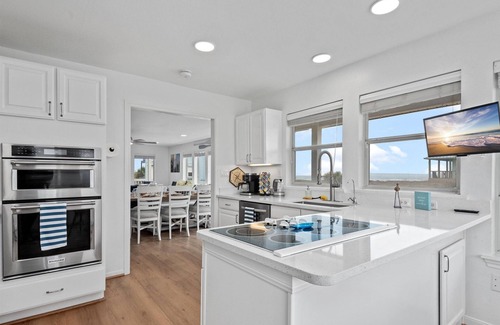 Pointe San Luis Casa | Beachfront | 5 bedroom | Hot Tub | Fenced Yard