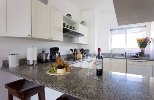 Flamingos Apartamento | Beachfront condo in Flamingos Beach Club