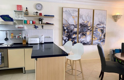 St. Lawrence Gap Condominio | Beachfront Condo 308 Mistle Cove