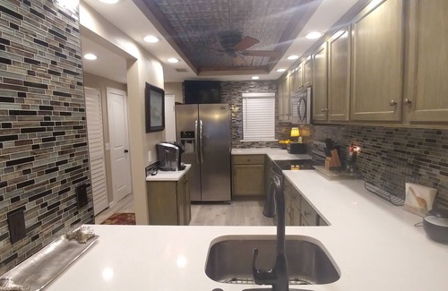 Holmes Beach Condominio | HERMOSAS PLAYAS BLANCAS - ¡UNIDAD RECIENTEMENTE REMODELADA!