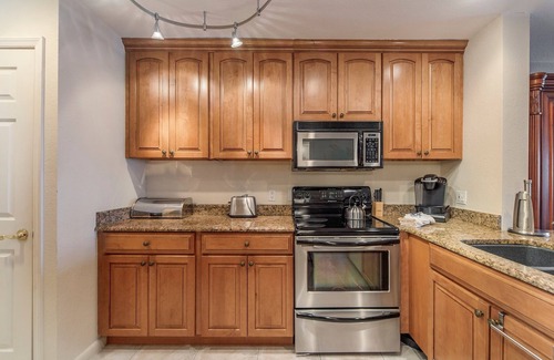 St. Petersburg - Clearwater Condominio | Beachfront Condo Across from John's Pass (Madeira Norte) Gorgeous sunset views!