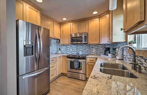 Caswell Beach Condominio | Beachfront Condo w/ Unobstructed Ocean Views!