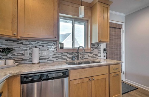 Caswell Beach Condominio | Beachfront Condo w/ Unobstructed Ocean Views!