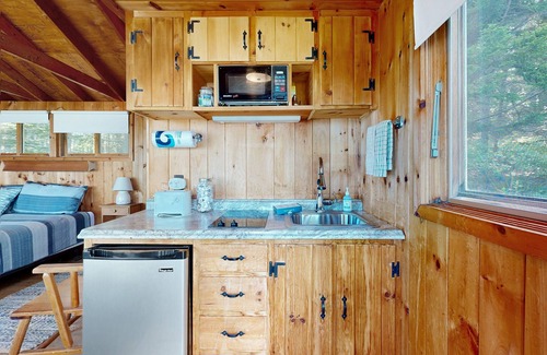 West Southport Casa | Beachfront Delight with detached guesthouse, sunset views & private beach access
