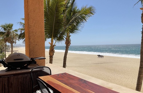 San Jose del Cabo Condominio | Frente a la playa - Condominio de diseño decorado con vistas panorámicas