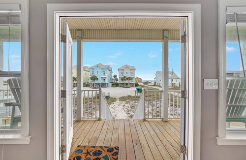 Southpointe Casa | Beach & Pool 50 steps away! Private Ft Morgan area! 4 Square and Outdoor Dining!