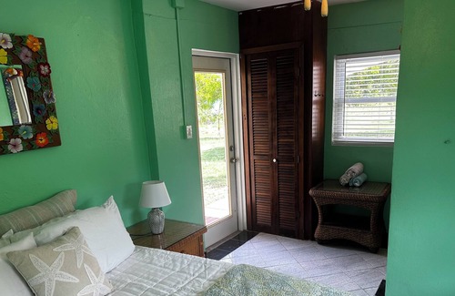 East End Apartamento | Beachfront Estate - Apartment
