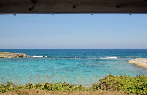 Deadmans Cay Casa | Beachfront family home steps from the perfect secluded ocean beach.