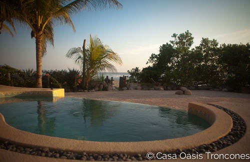Troncones Apartamento | Apartamento frente al mar - 2 dormitorios + 2 baños + 2 zonas de estar + piscina, ¡en la mejor playa para nadar!