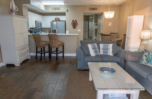 Miramar Beach Condominio | FRENTE AL MAR !! Sillas de playa GRATIS !! NUEVO colchón Pillowtop !! ¡NUEVA lavadora y secadora!