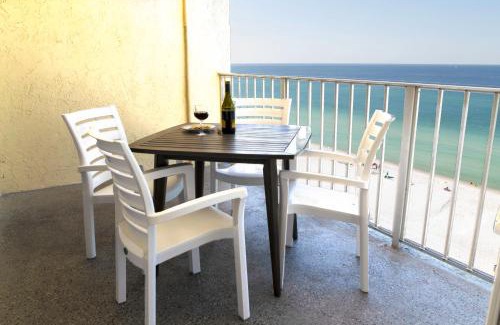 Biltmore Beach Apartamento | Beachfront & Free Beach Service-Master on Gulf!
