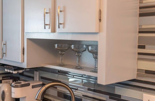 South Patrick Shores Apartamento | Beachfront Getaway | Steps to Sand!