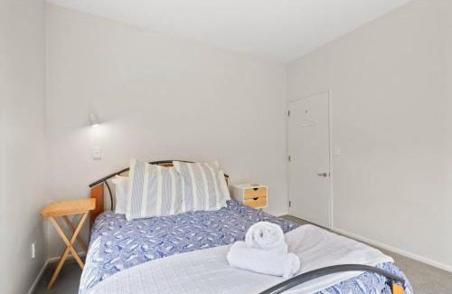 Waikanae Casa | Beachfront Getaway - Waikanae Beach Holiday Home