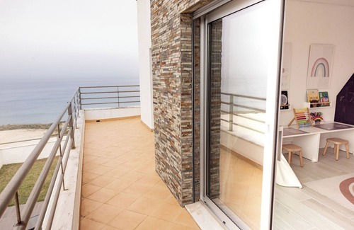 Atalaia Casa | Beachfront home with spectacular views, Santa Cruz
