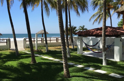 Playa San Diego Casa | Nueva casa frente al mar en playa exclusiva