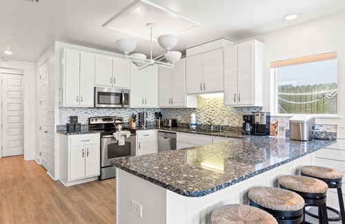 Panama City Beach Casa | Beachfront Huge Beach House - Sleeps 40 - Family Tides - West End - Free Golf