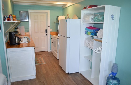 Spanish Wells Apartamento | Gran estudio de un dormitorio en la playa, se puede agregar un estudio contiguo para hacer 2/2.