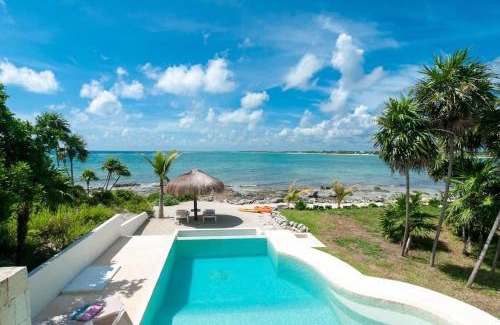 Tulsayab Villa | Beachfront Luruxy Villa in Tulum
