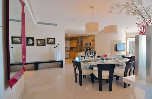 Nuevo Vallarta Apartamento | Condominio de lujo en complejo privado en Nuevo Vallarta justo en la playa de arena