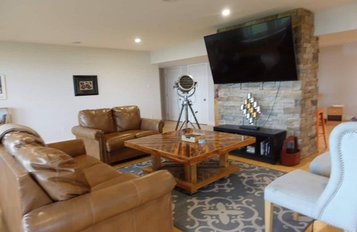 Tatamagouche Cabaña | Beachfront luxury home w/Hot tub