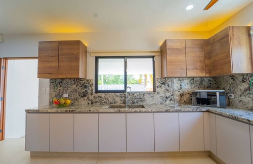 Mexico Casa | Beachfront Mega-House 16p w/ breakfast