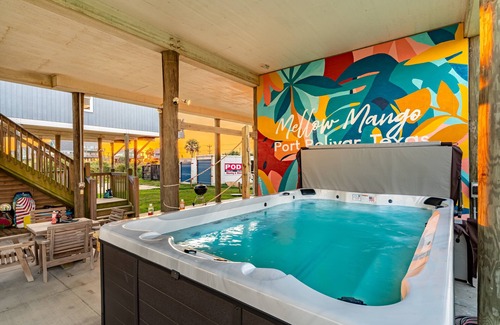 Port Bolivar Casa | Beachfront 4BR Retreat | Tiki Bar, Yard Games & Spectacular Ocean Views