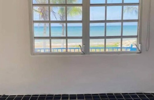 Guayama Apartamento | Beachfront Ocean Front 1