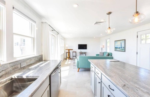 North Truro Casa | Beachfront on Private Beach w/ AC!