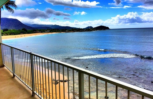 Makaha Condominio | Beachfront Paradise