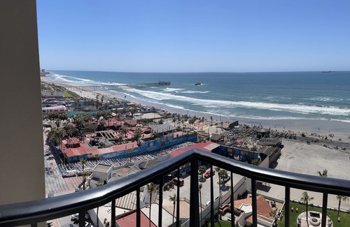 Centro Playas Condominio | Beachfront Penthouse in downtown Rosarito Beach