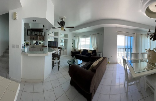 Centro Playas Condominio | Beachfront Penthouse in downtown Rosarito Beach