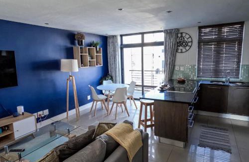 Big Bay Apartamento | Beachfront Penthouse with balcony and parking