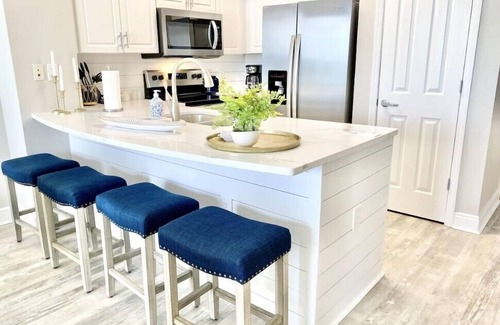 West Panama City Beach Condominio | ☀️Beachfront-Pool+Hot Tub-Fab Amenities-Celadon 405☀️