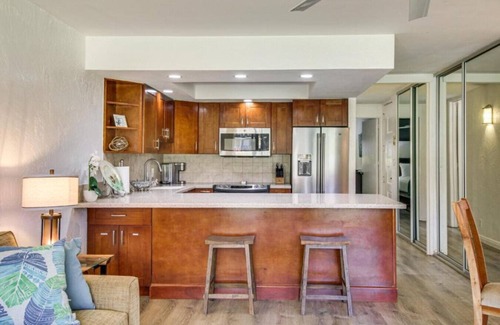 Honokowai Condominio | Beachfront Pool + Hot Tub Resort Games (Pickleball, Tennis)