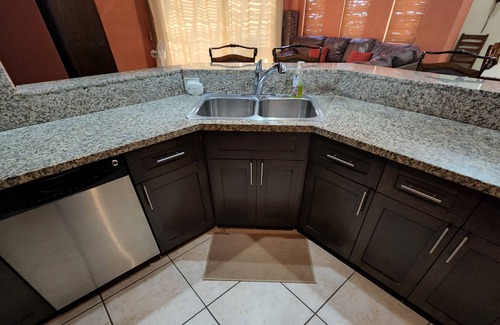 Laguna Shores Condominio | Frente a la playa, retiro tranquilo, playa privada
