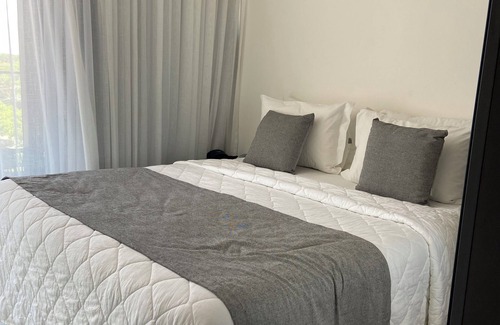 Ipojuca Complejo | Beachfront resort in Muro Alto with smart, pet-friendly pool and 4-star accommodation