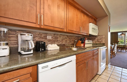 Kaanapali Condominio | ESTUDIO PARCIAL CON VISTA AL MAR ** RESORT FRENTE AL MAR ** TOTALMENTE EQUIPADO ** A / C / C CENTRAL