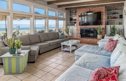 Rio del Mar Casa | Beachfront Rio Del Mar Home - 5 bedrooms!