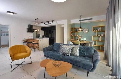 Nahariya Apartamento | Beachfront Sea View Dream Escape - 3BR with Mamad