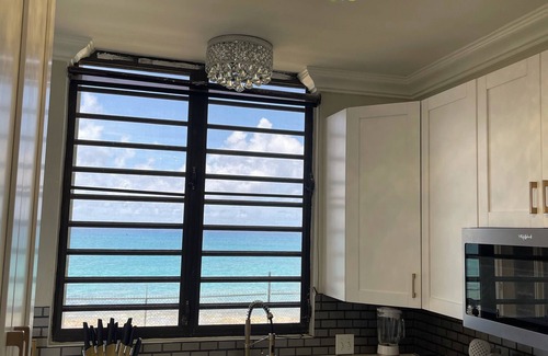 Frederiksted Southeast Condominio | Beachfront Spectacular Caribbean Sea Views