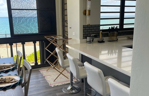 Frederiksted Southeast Condominio | Beachfront Spectacular Caribbean Sea Views