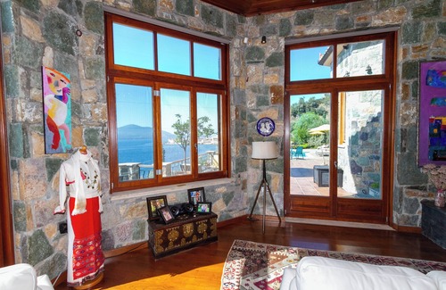 Loutra Edipsou Casa | Beachfront, Stone-Built, Beautifully-Appointed, Spacious 5-bedroom Villa.