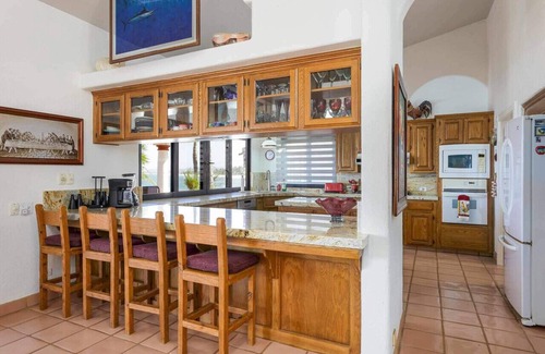 Buenavista Casa | Beachfront Stunner with Pool and Hot tub