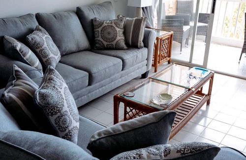 Cane Bay Casa | Beachfront Sweet Breeze Condo w/pool